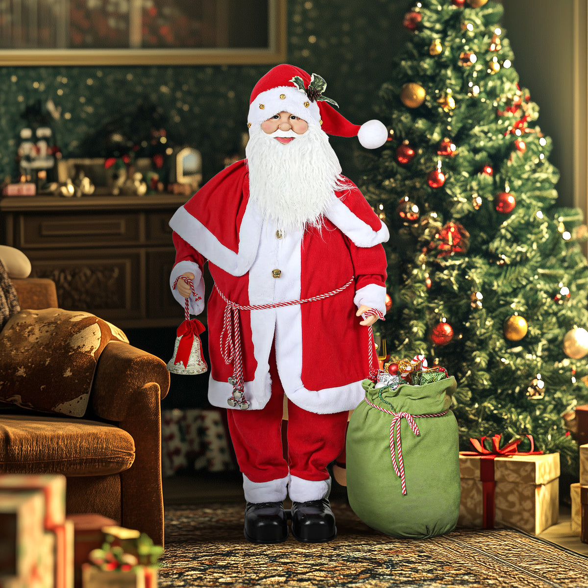 Figura de Papá Noel junto a un árbol de Navidad decorado y un sillón