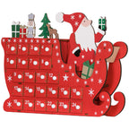 Calendario de Adviento de madera en forma de trineo rojo con Papá Noel, vista completa sobre fondo blanco