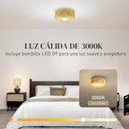 Lámpara de techo con luz cálida de 3000 K en un dormitorio