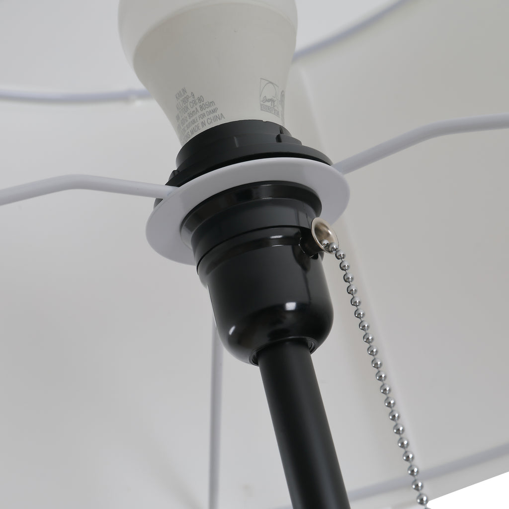 Casquillo E27 compatible con bombillas de hasta 40 W