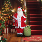 Figura de Papá Noel junto a una escalera con alfombra roja y un árbol de Navidad