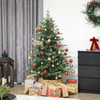 Abeto de Navidad realista de 150 cm decorado con bolas rojas y doradas en un salón con cortinas grises