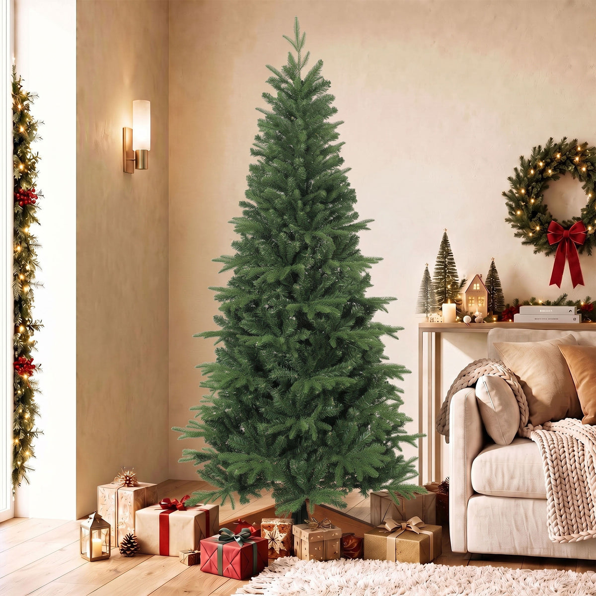 Árbol de Navidad de 180 cm en un salón con regalos y una corona