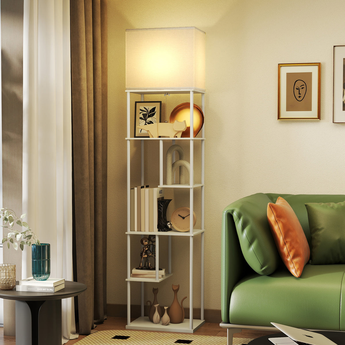 Lámpara de pie blanca con estantes junto a un sillón