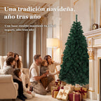 Una tradición navideña año tras año: familia con el abeto de Navidad y una base estable