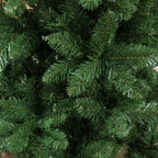 Detalle de las agujas de pino del abeto de Navidad artificial