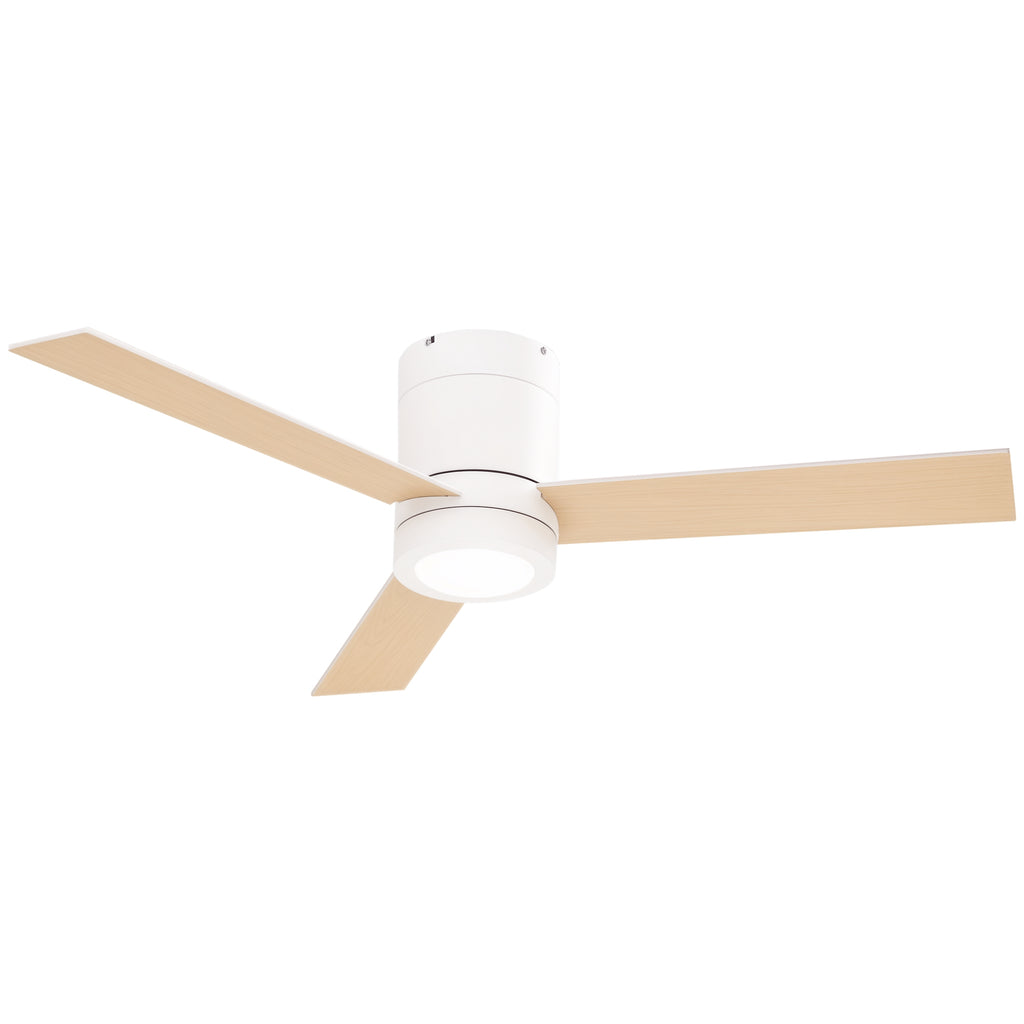 Ventilador de techo blanco con luz LED y 3 aspas de madera sobre fondo blanco