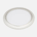 Downlight LED empotrable redondo con aro perla plata de 15 W visto de frente