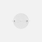 Parte trasera del downlight LED empotrable de 18 W con sus muelles de sujeción