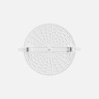 Parte trasera del downlight LED empotrable de 24 W con sus muelles de sujeción