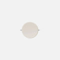 Downlight LED empotrable redondo blanco de 9 W y 2 cm de altura visto de frente