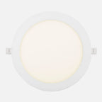 Detalle del downlight LED empotrable redondo de 24 W de aluminio y policarbonato