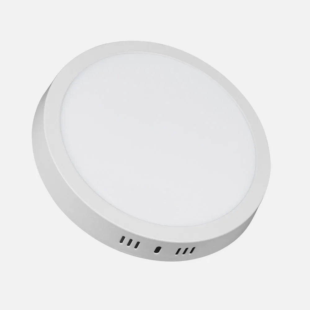 Dos vistas de un downlight LED de superficie blanco de 18 W y 6500 K