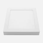 Downlight LED cuadrado de superficie blanco de 24 W visto de perfil