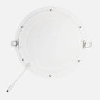 Parte trasera del downlight empotrable con los muelles de fijación y el cable de conexión
