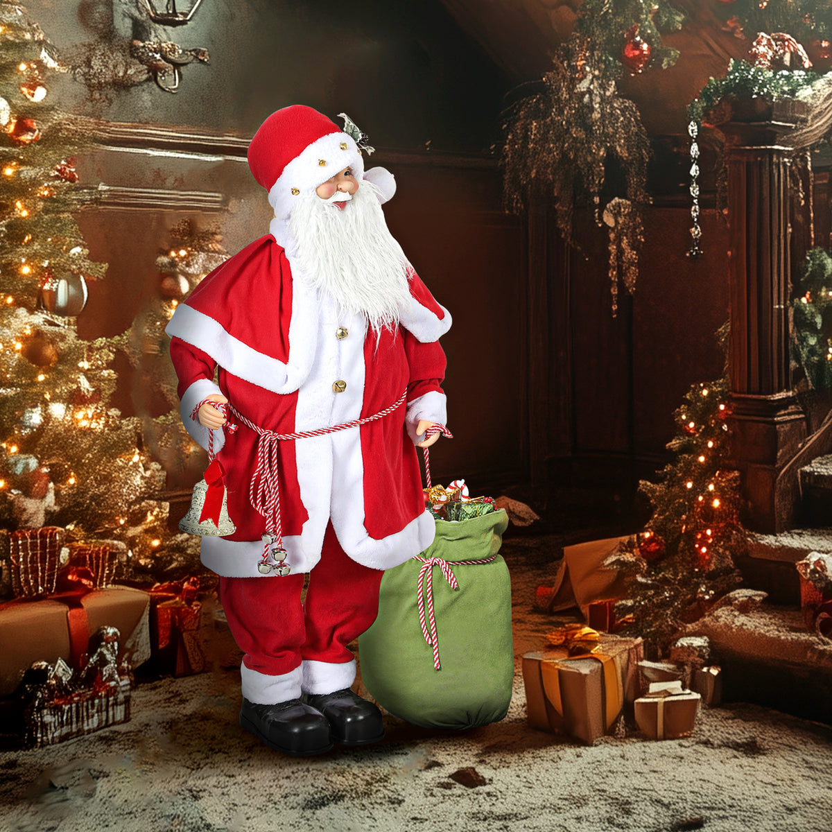 Figura de Papá Noel delante de una chimenea decorada con regalos y luces de Navidad