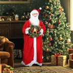 Figura de Papá Noel junto a un árbol de Navidad decorado y un sillón