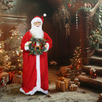 Figura de Papá Noel junto a una escalera y un árbol de Navidad con luces