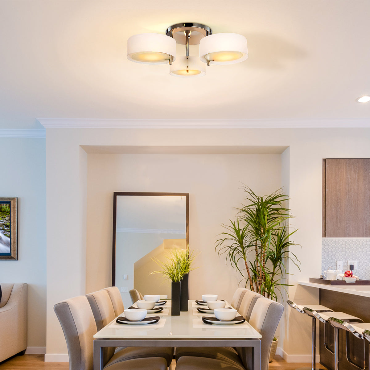 Lámpara de techo de 3 luces en un comedor